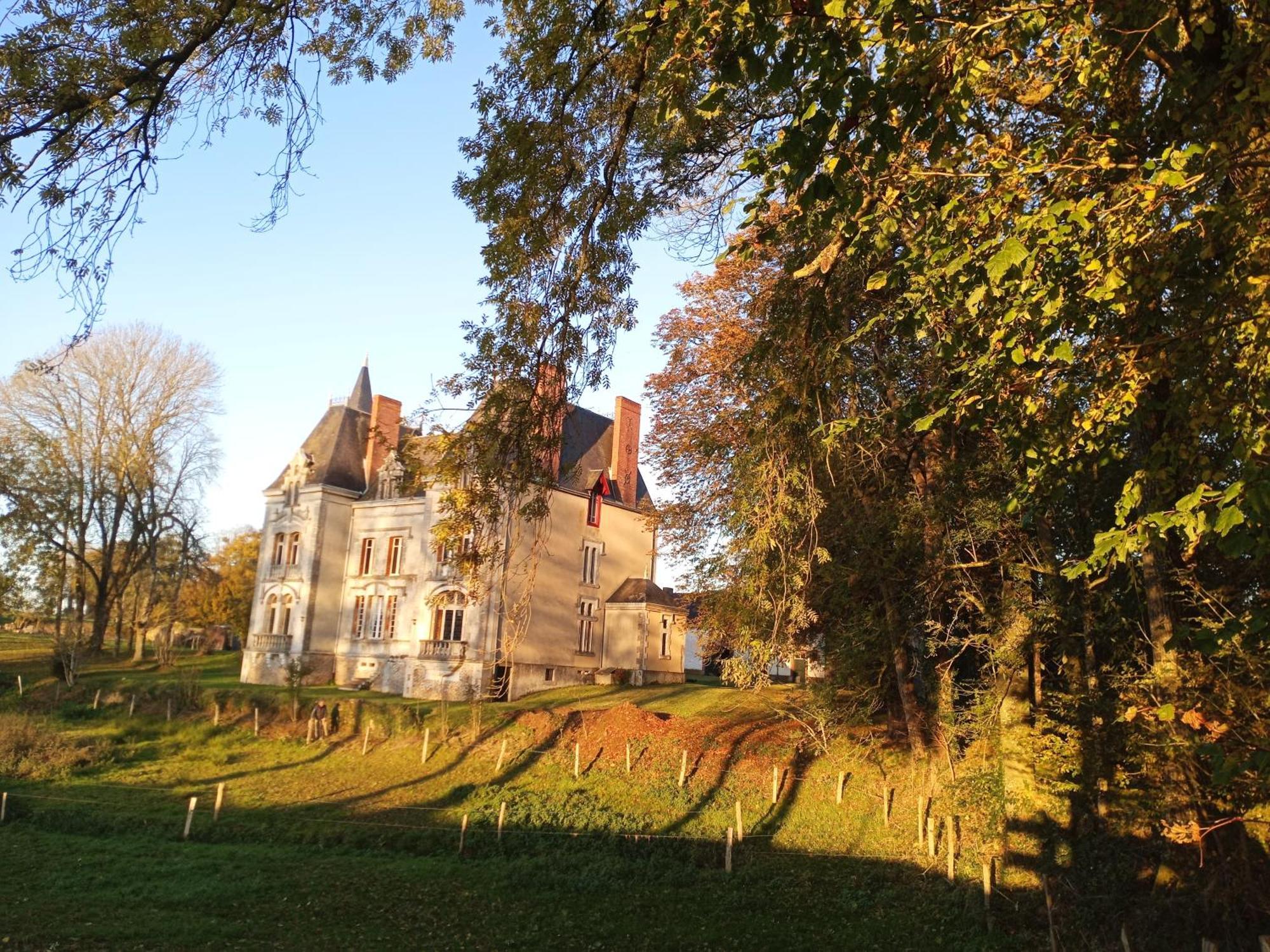 Le Chateau Du Grand Coudray Acomodação com café da manhã Villaines-la-Juhel Exterior foto