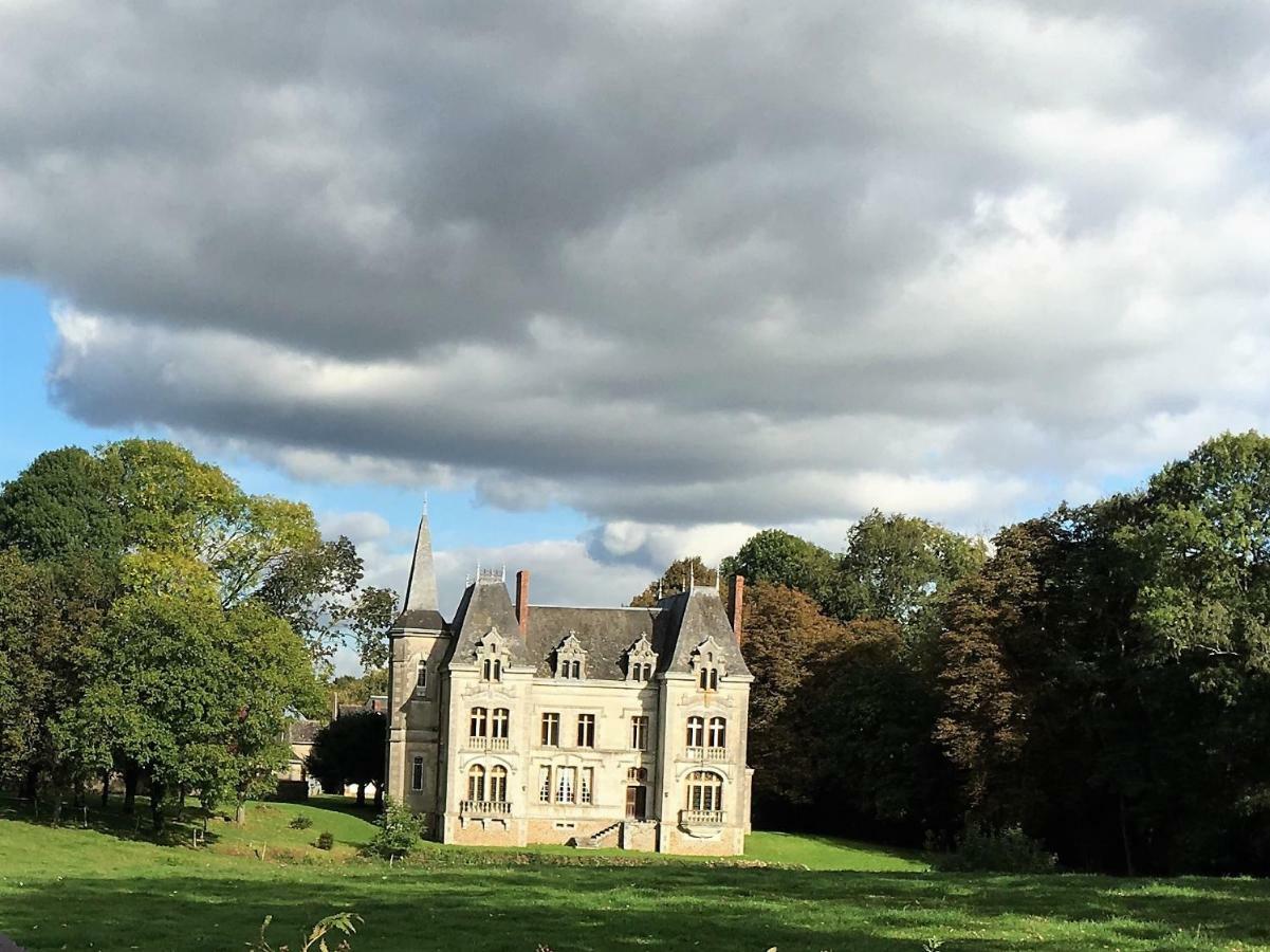 Le Chateau Du Grand Coudray Acomodação com café da manhã Villaines-la-Juhel Exterior foto